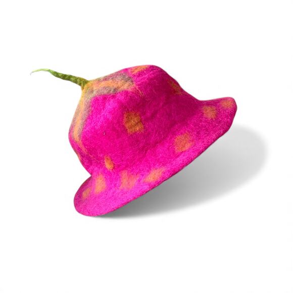 Other Accessories - Vintage Bright Pink Felted Strawberry Hat